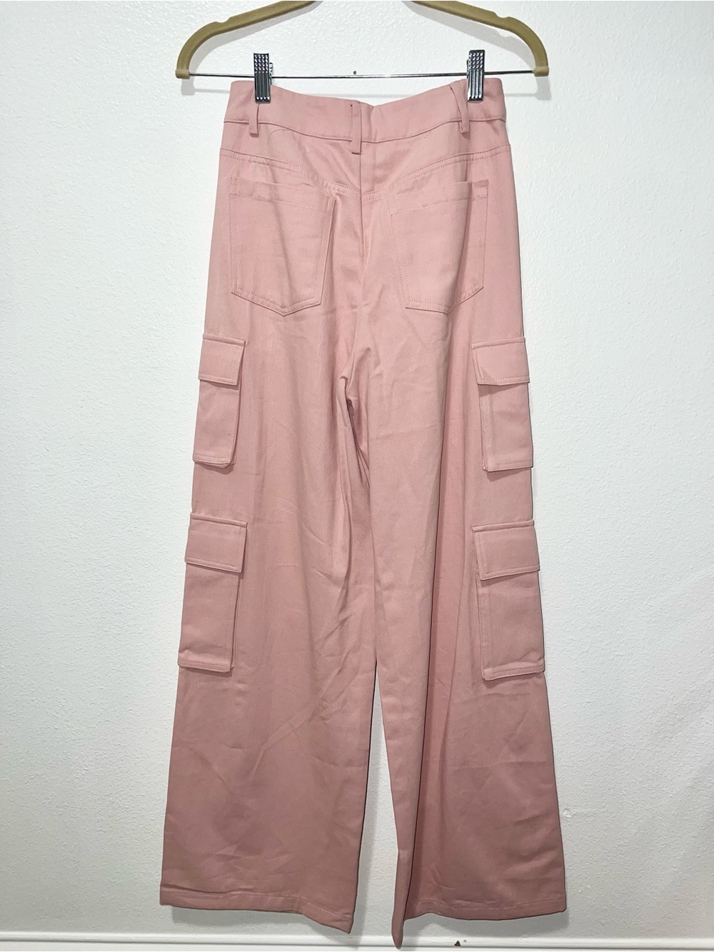 High-Rise Pink Wide-Leg Cargo Pants - Picture 4 of 4